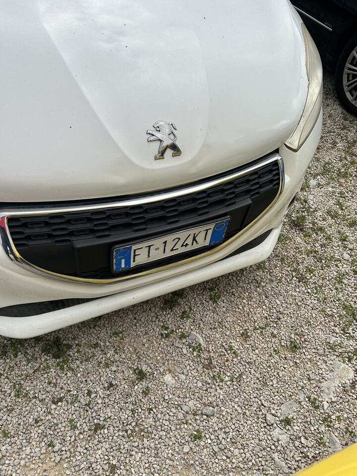 Peugeot 208 Benzina