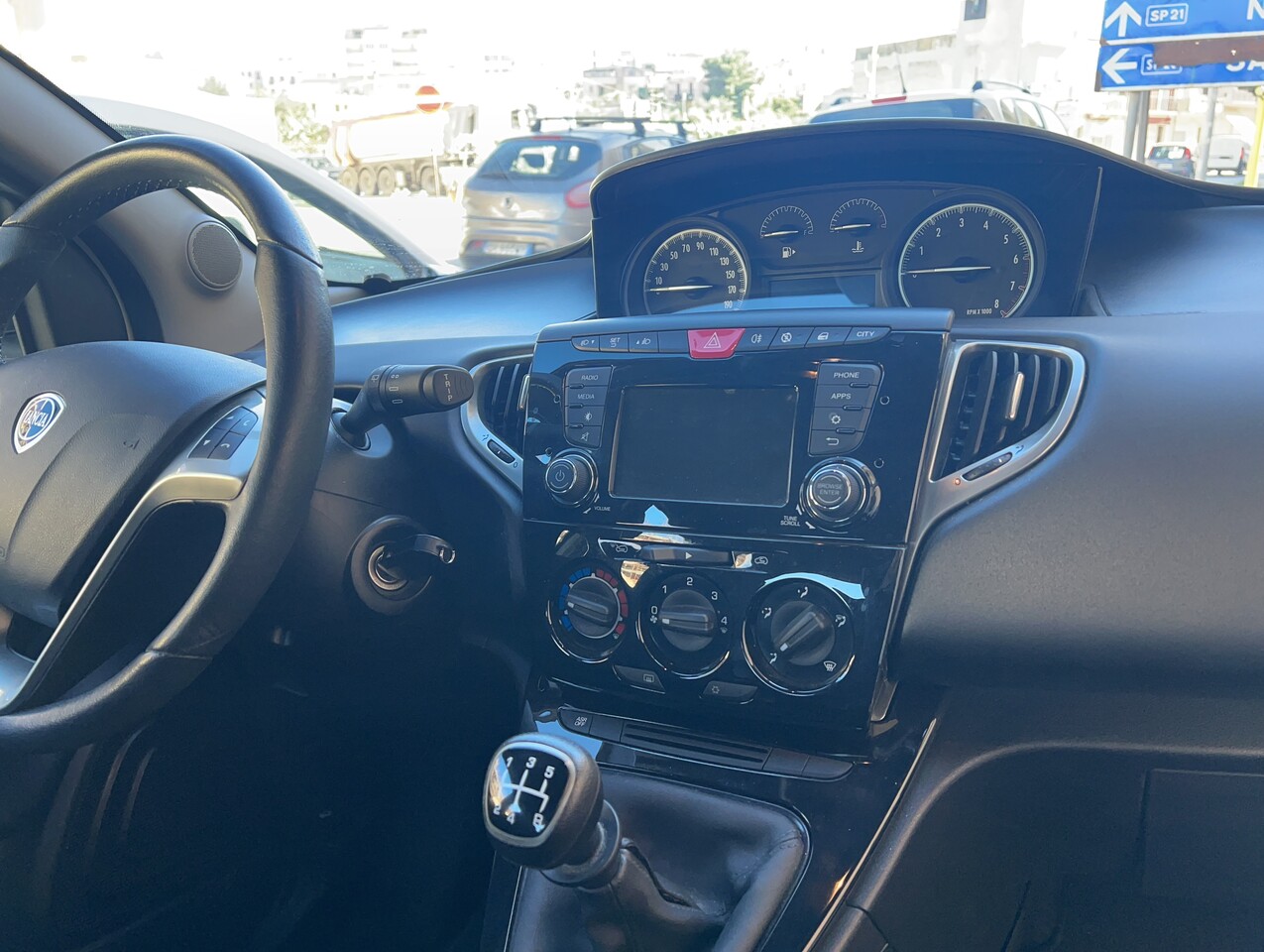 Lancia Ypsilon Benzina