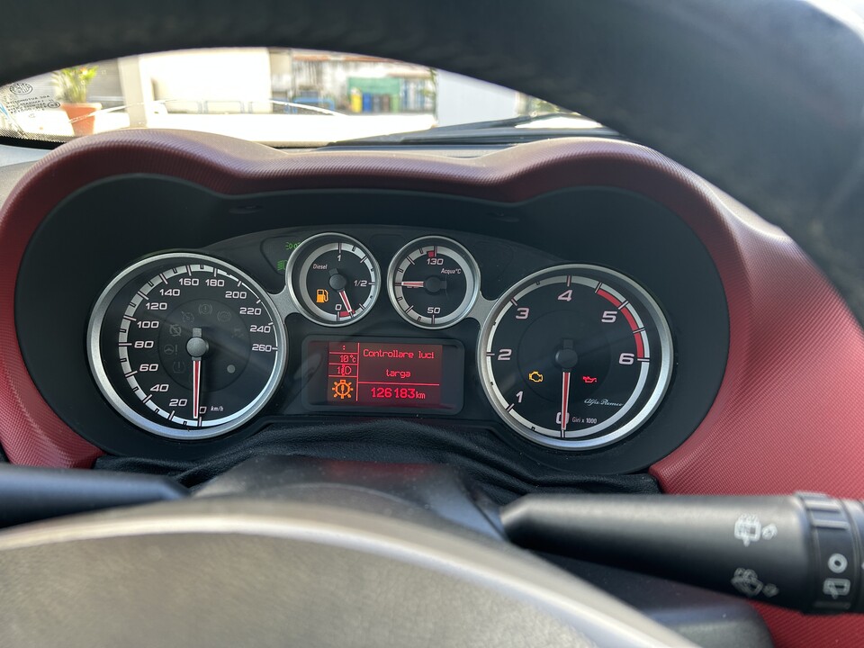 Alfa Romeo Montreal Elettrica / Benzina