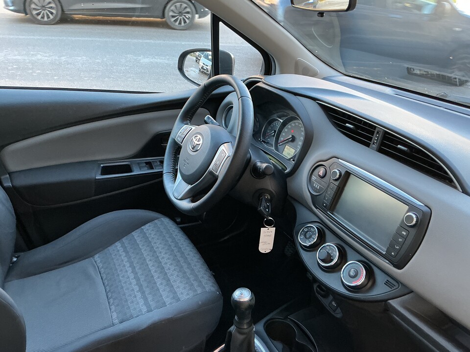 Toyota Yaris Benzina
