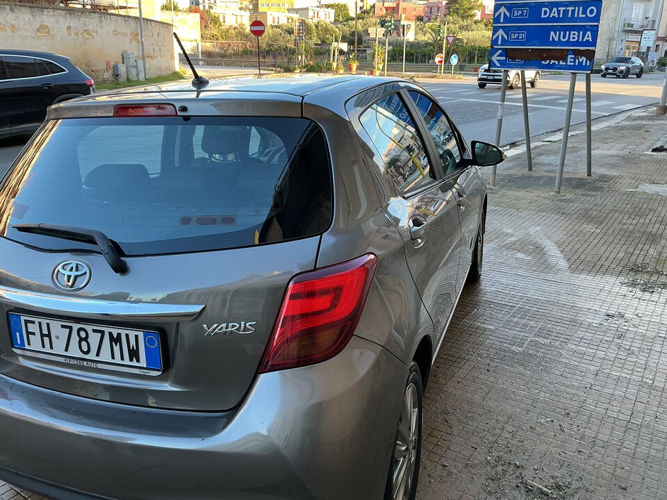 Toyota Yaris Benzina