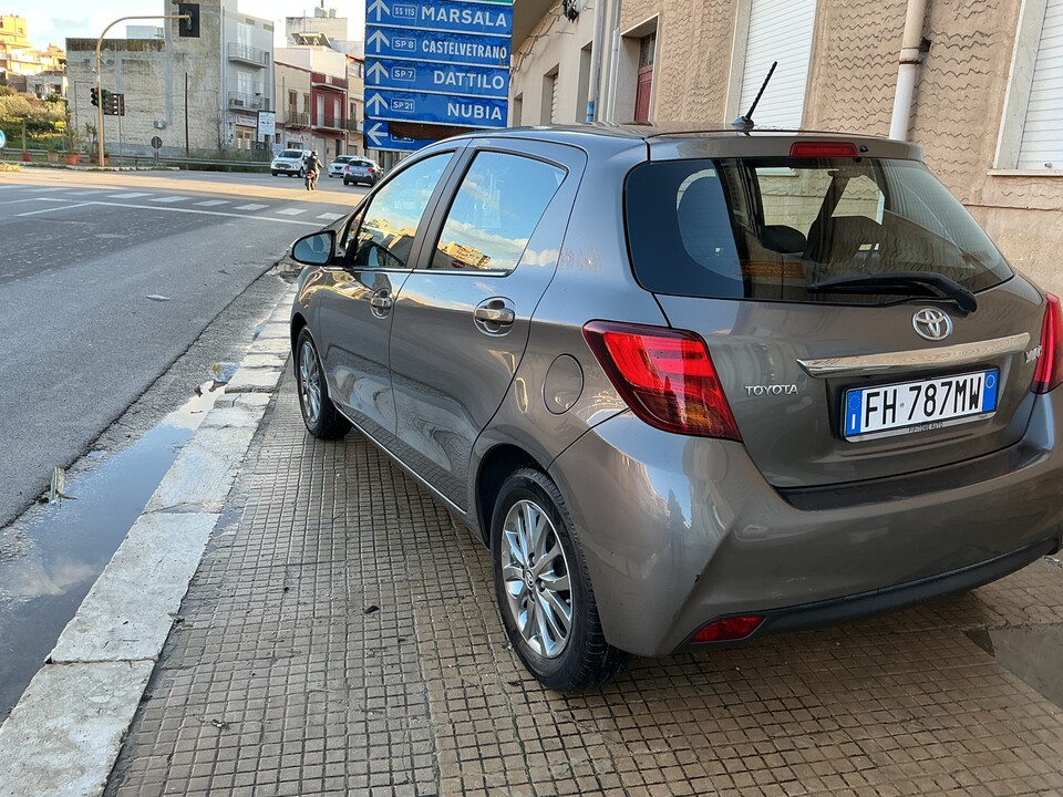 Toyota Yaris Benzina