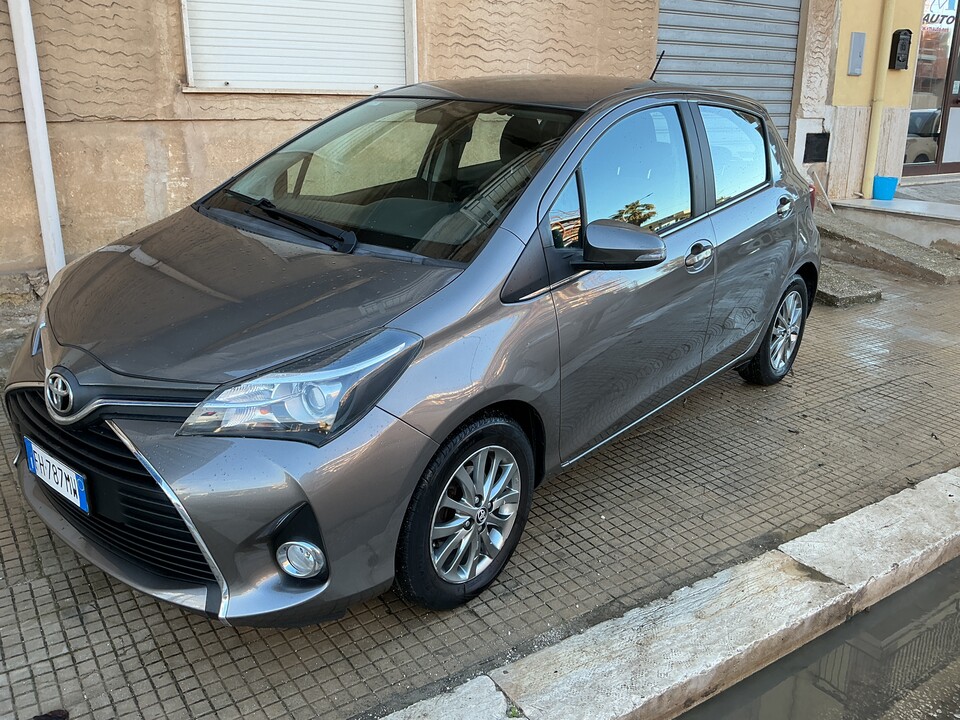 Toyota Yaris Benzina