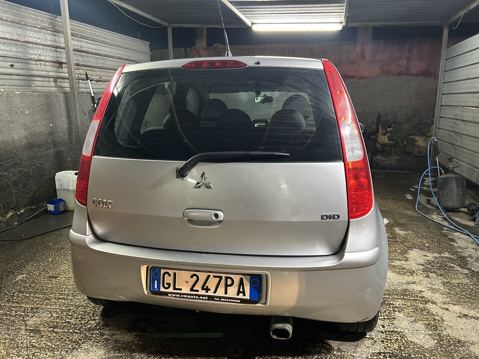 Mitsubishi Colt Elettrica