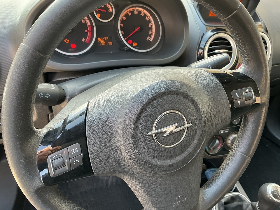 Opel Corsa GPL / Benzina