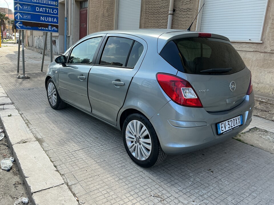 Opel Corsa GPL / Benzina