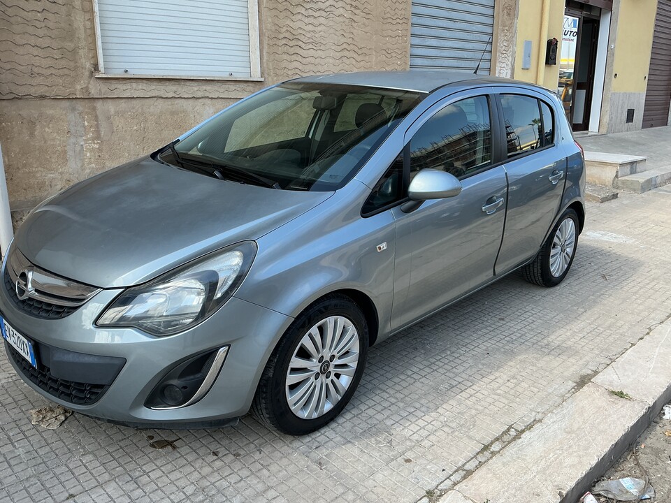 Opel Corsa GPL / Benzina