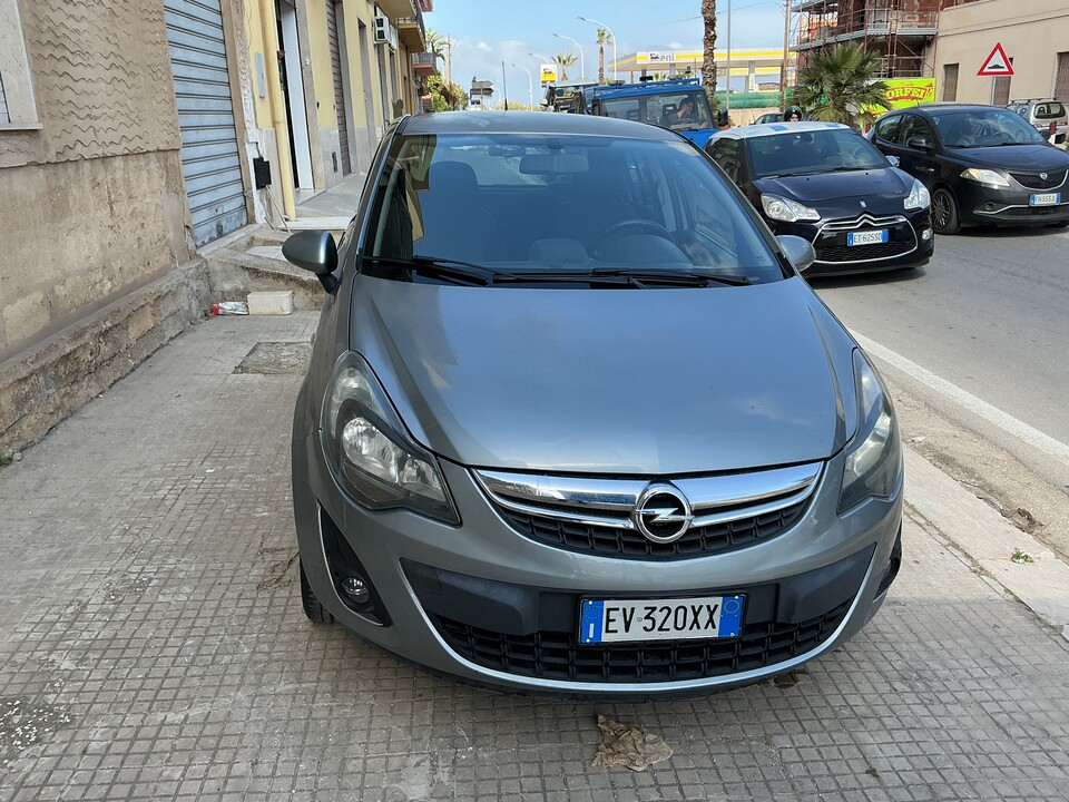 Opel Corsa GPL / Benzina