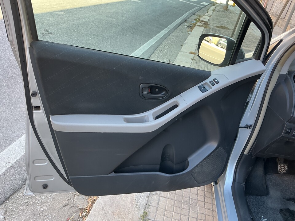 Toyota Yaris Benzina