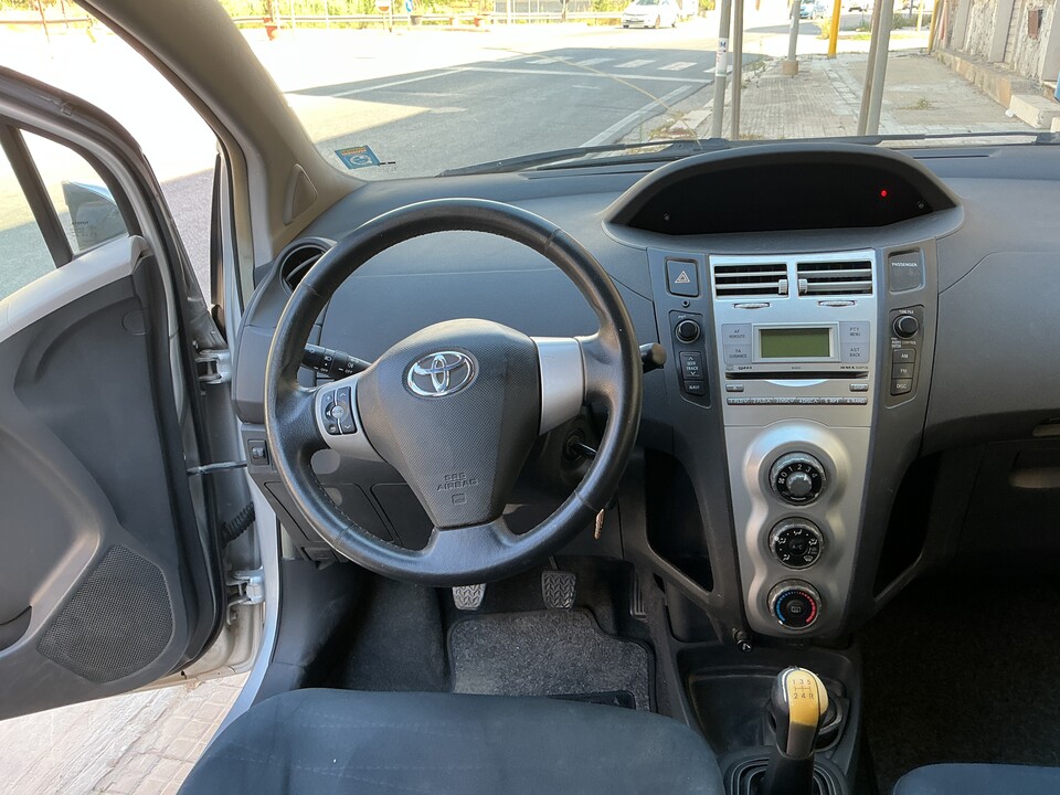 Toyota Yaris Benzina