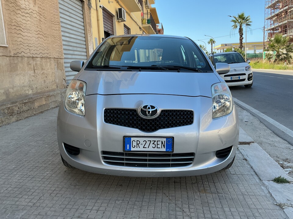 Toyota Yaris Benzina