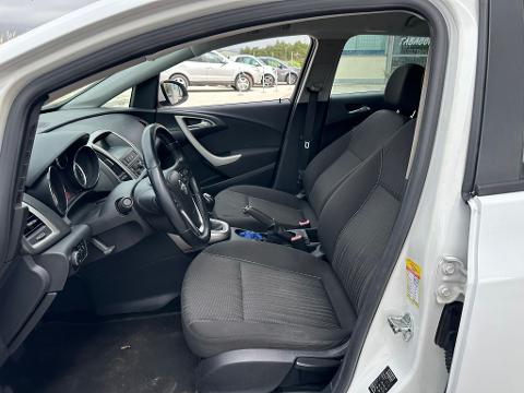 Opel Astra Sport Tourer GPL / Benzina
