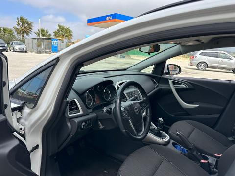 Opel Astra Sport Tourer GPL / Benzina