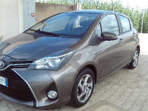 Toyota Yaris Elettrica / Benzina