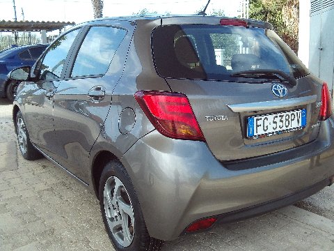 Toyota Yaris Elettrica / Benzina