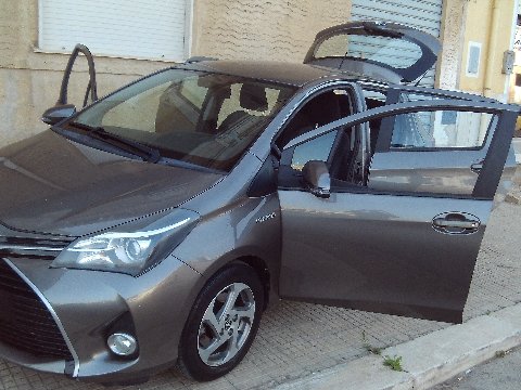 Toyota Yaris Elettrica / Benzina