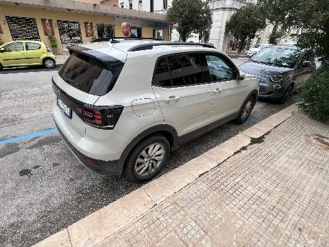 Volkswagen T-Cross full Benzina