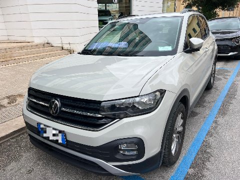 Volkswagen T-Cross full Benzina