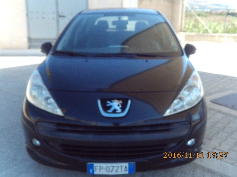 Peugeot 207 GPL / Benzina