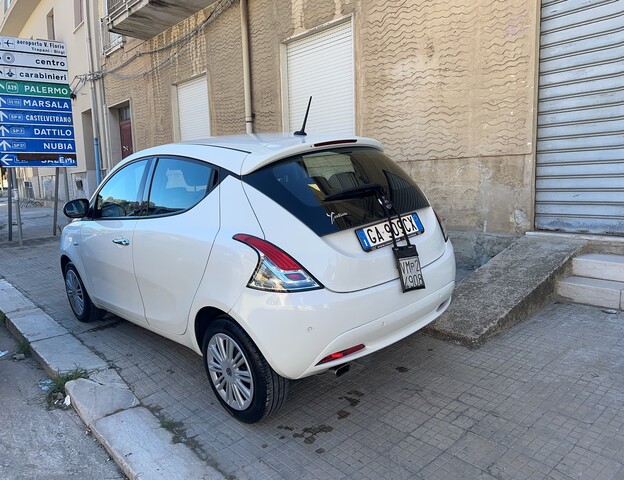 Lancia Ypsilon Benzina