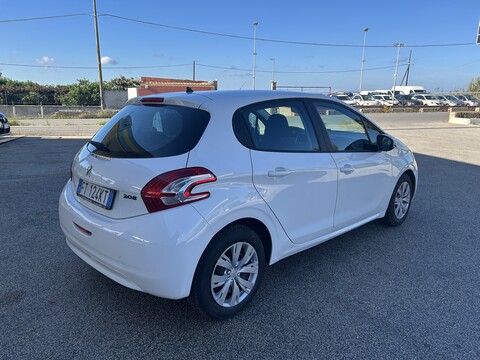 Peugeot 208 Benzina