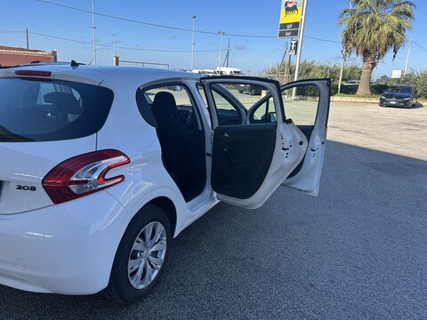 Peugeot 208 Benzina