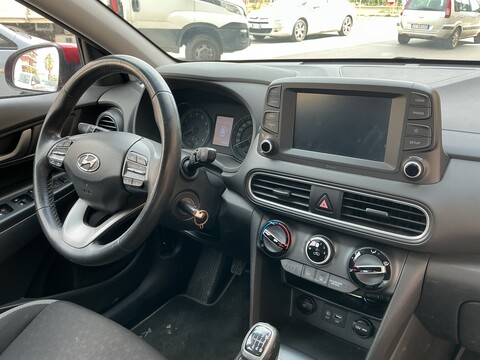Hyundai Kona Benzina