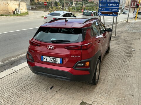 Hyundai Kona Benzina