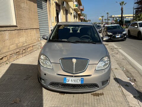 Lancia Y Benzina