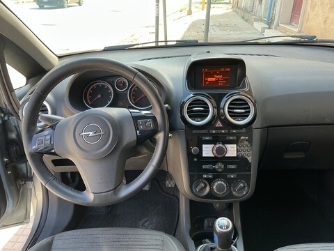 Opel Corsa GPL / Benzina