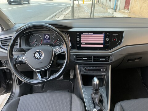 Volkswagen Polo cambio automatico Benzina