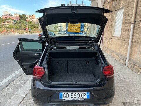 Volkswagen Polo cambio automatico Benzina