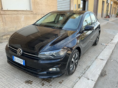 Volkswagen Polo cambio automatico Benzina
