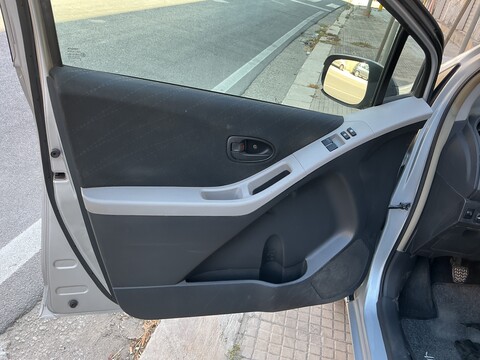 Toyota Yaris Benzina