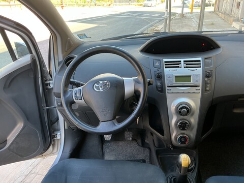 Toyota Yaris Benzina