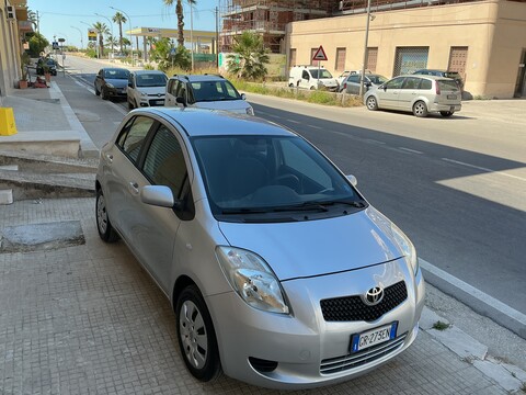 Toyota Yaris Benzina