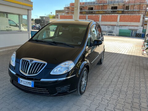 Lancia Musa Diesel