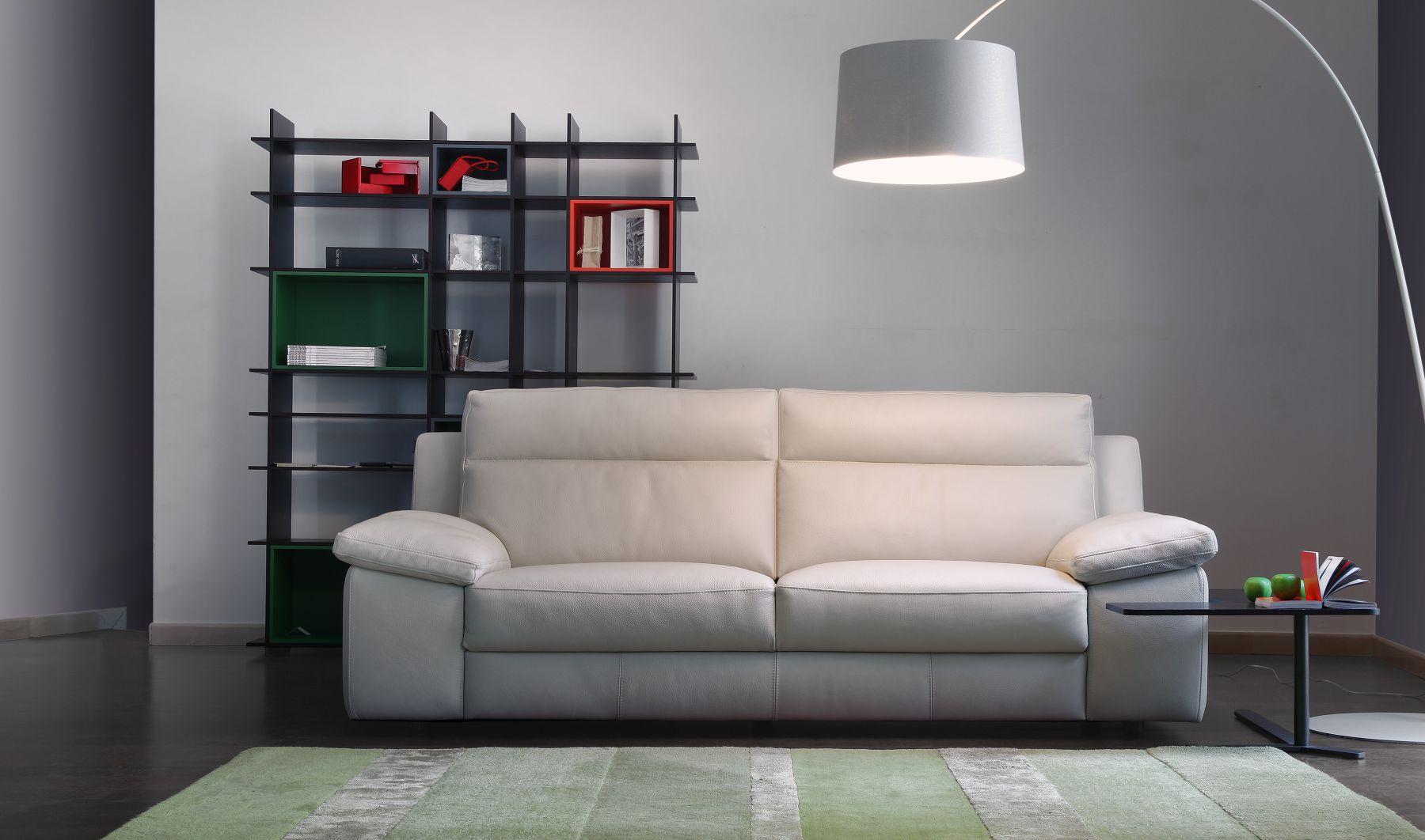 Divani Calia Italia. Divani