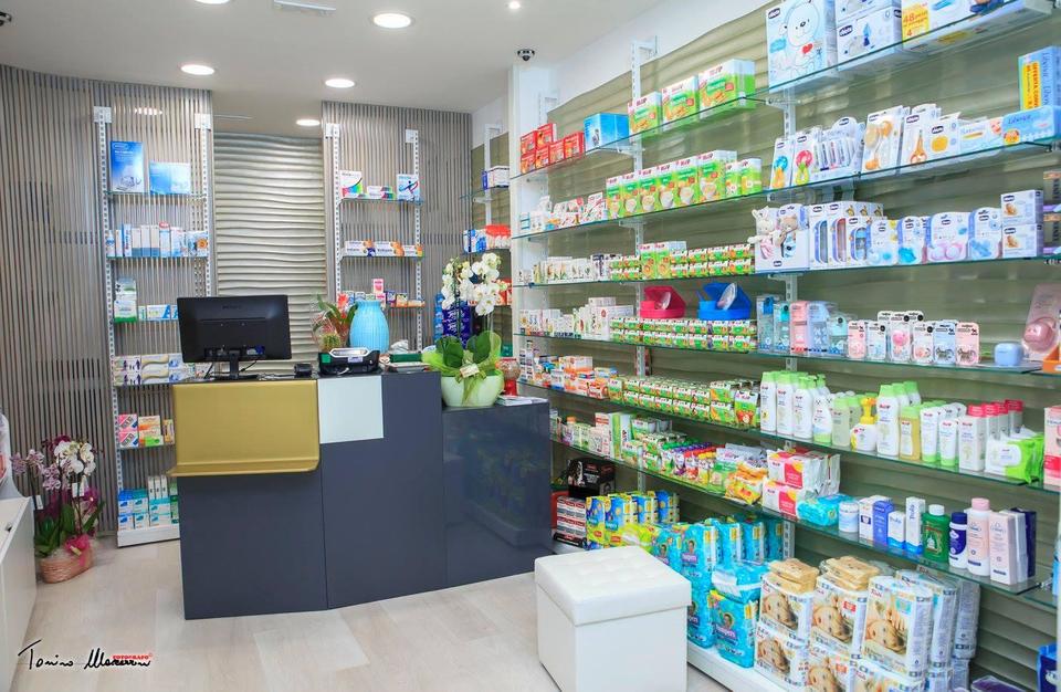 PARAFARMACIA ACITREZZA (CT) .Arredamento per farmacie e parafarmacie a Catania e Sicilia CIR srl
