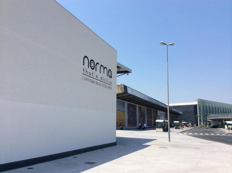 Norma L'OFFICINA DELLE ECCELLENZE SAC Aereoporto Fontanarossa di Catania CIR srl