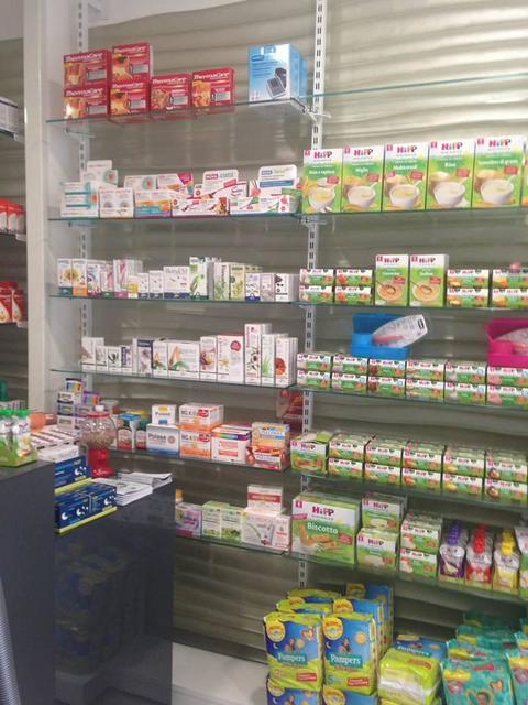 PARAFARMACIA ACITREZZA (CT) .Arredamento per farmacie e parafarmacie a Catania e Sicilia CIR srl