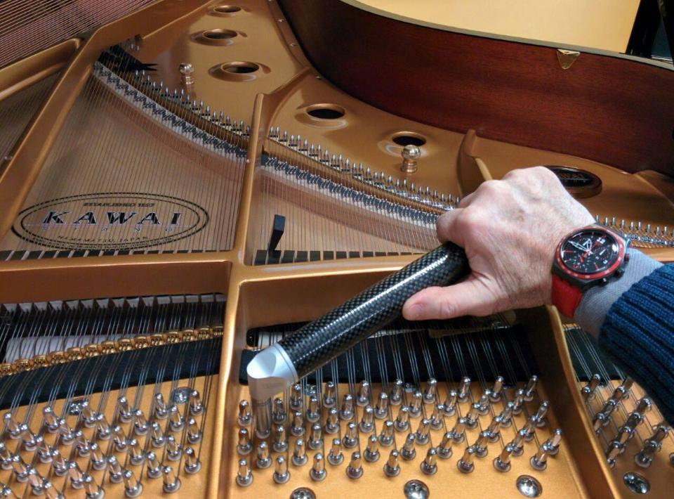 LA PREPARAZIONE DI UN PIANOFORTE