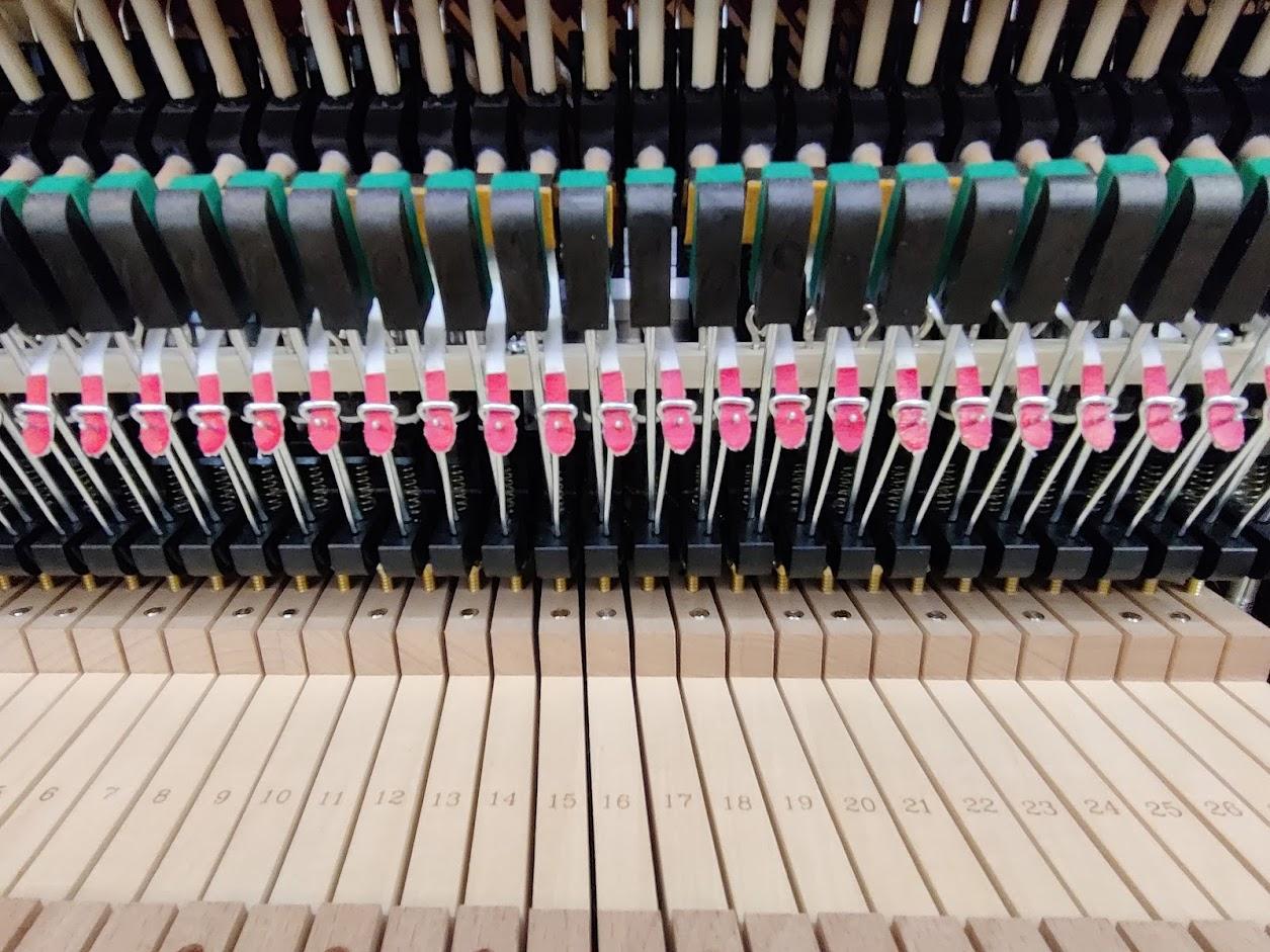 APPENA ARRIVATO PIANOFORTE VERTICALE KAWAI K 300