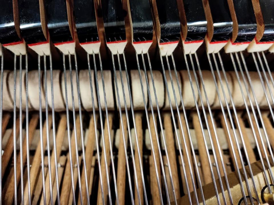 GRANDE OCCASIONE PARI AL NUOVO: PIANOFORTE A CODA YAMAHA C 3