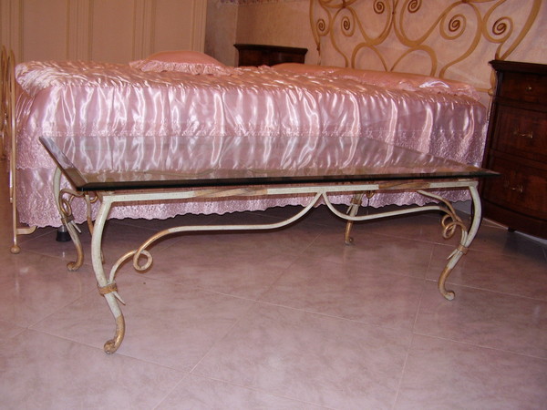 TAVOLINI IN CERAMICA
