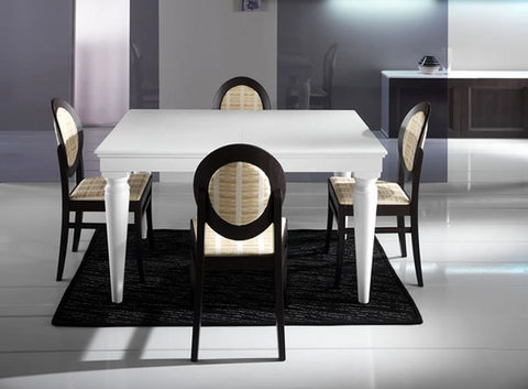 TAVOLI DA PRANZO MODERNI