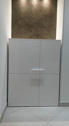 Madia laccato avorio Chiaramonte Ragusa Sicilia Mobilificio casmene Laccato lucido avorio