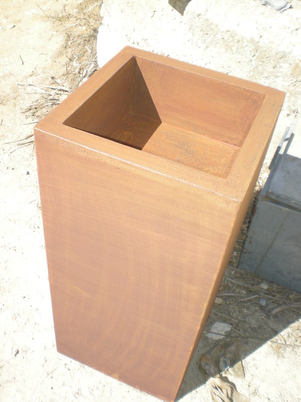 LAVANDINO IN LAMIERA CORTEN