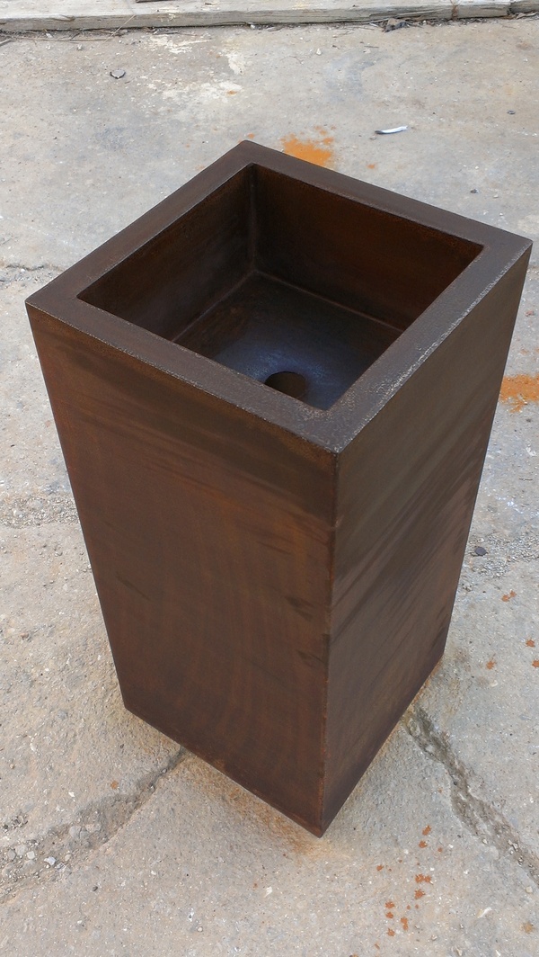 LAVANDINO IN LAMIERA CORTEN