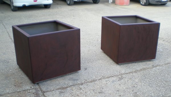 FIORIERE IN CORTEN